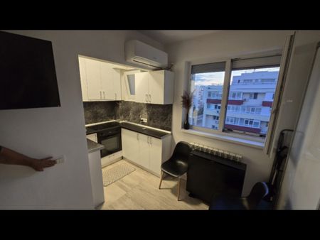 Piata sudului oltenitei confort 2 etaj 8 - Photo 3