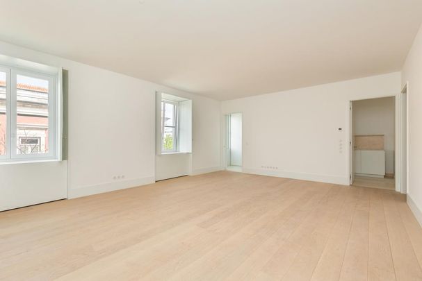 2 Bedroom Apartment with a view, Santo António, Lisboa - Photo 1