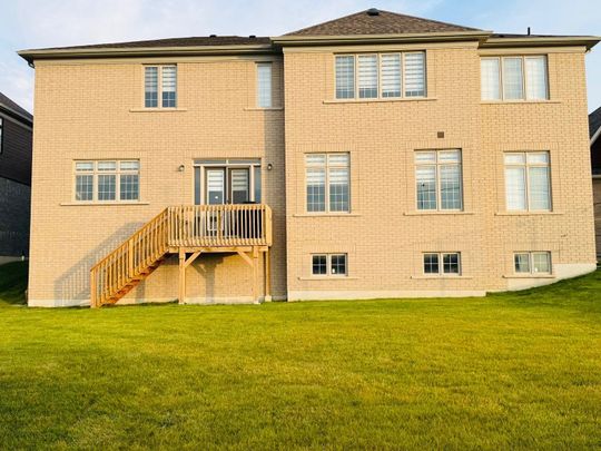 For Lease - 41 Orchid Crescent, Adjala-Tosorontio, Ontario - Photo 1