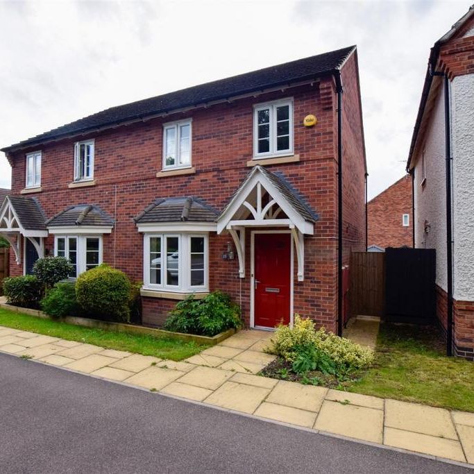 3 bedroom semi-detached house to rent - Photo 1
