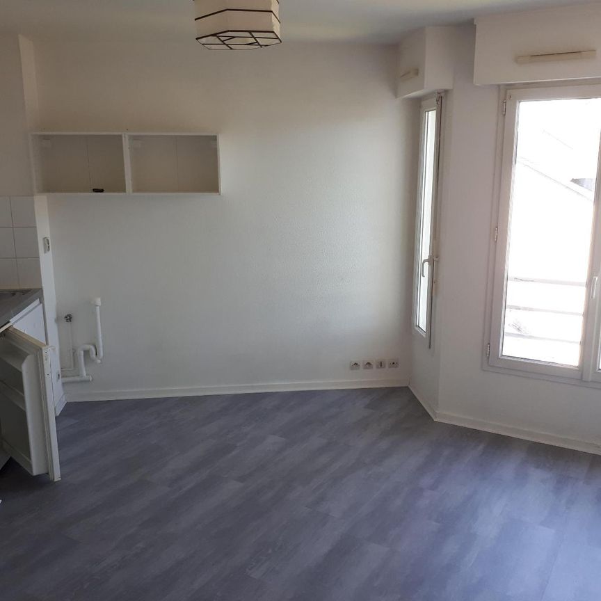 Location Appartement 1 pièce 20m² NANTES 44000 - Photo 2