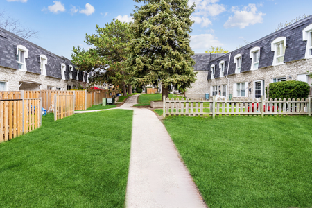 Bloor Dixie Townhomes - Townhouse (3 bedroom) - Photo 4