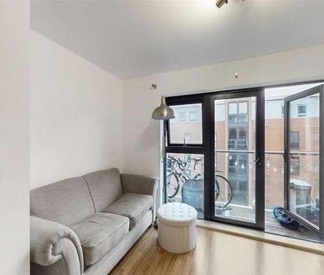 Windsor Court, Mostyn Grove, Bow, E3 - Photo 3