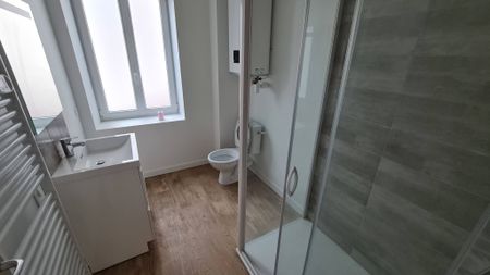 Location Appartement 3 pièces 62m² MARINGUES 63350 - Photo 3