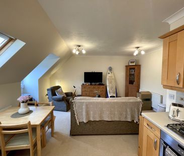 Swans Reach, Falmouth - Photo 1