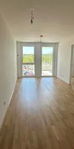 ZU HAUSE DIREKT AN DER U3 MIETE - Photo 1