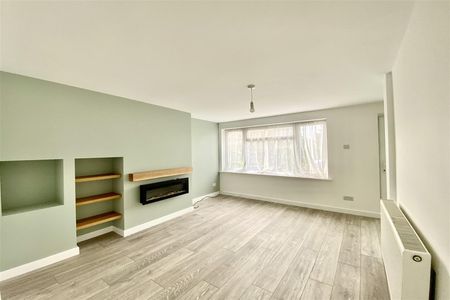 Shadwells Close, Lancing - Photo 2