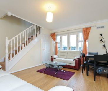 3 bedroom penthouse to rent - Photo 4