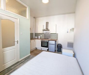 Studio to rent - Photo 3
