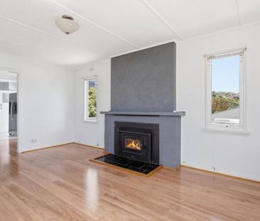 Modern Comfort Meets Family Living - Photo 1