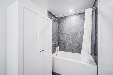 For Lease - 252 Church Street Unit# 4206, Toronto, Ontario - Photo 3