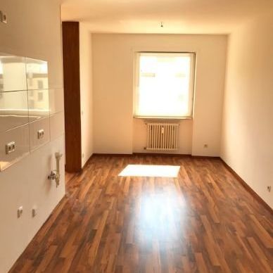 renovierte 2 ZKB-Wohnung (Saarbrücken-Eschberg) - Photo 1