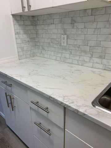 1 BDRM/1 BATH - 2102 MAIN ST - Available DEC 1 - Photo 5