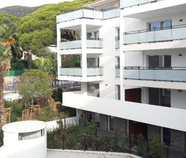 Location Appartement 3 pièces 59m² CAVALAIRE SUR MER 83240 - Photo 1