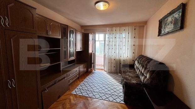Apartament 2 camere, 50 mp, zona Cetate - Fotografie 1
