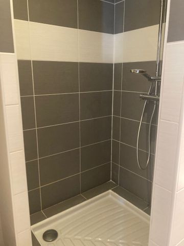 Location Appartement 4 pièces 63m² BESANCON 25000 - Photo 5