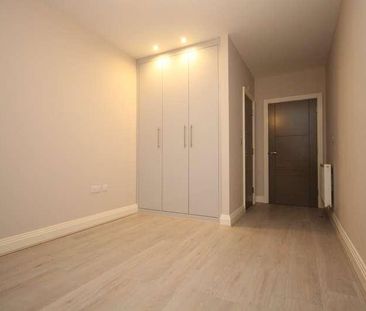 Saint Ives Road Maidenhead Berkshire, SL6 - Photo 1