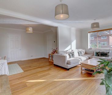 4 bedroom detached house to rent - Photo 3