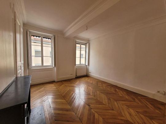 Location Appartement 3 pièces 81m² LYON 2ème - Photo 1