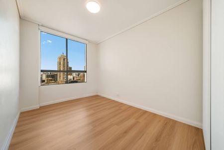 The Waldorf - Unfurnished - Available Now - Photo 4