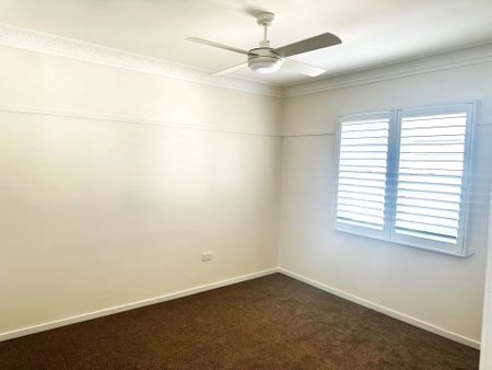 98 Curzon Street, East Toowoomba - Photo 2