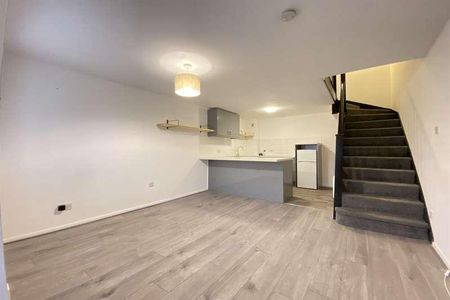 South Ham, Basingstoke, RG22 - Photo 2