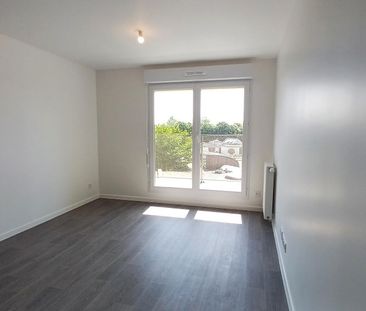 location Appartement T2 DE 39.11m² À SAVIGNY LE TEMPLE - Photo 2