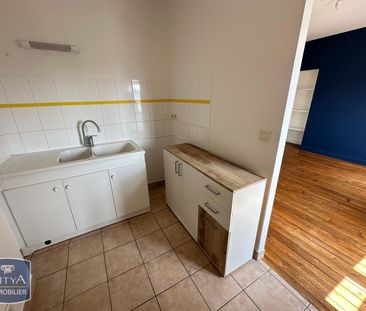 Location Appartement 2 pièces 43m² CHATEAUROUX 36000 - Photo 2