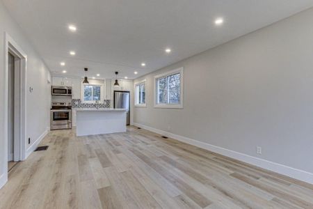 For Lease - 109 Balaclava Street, St. Thomas, Ontario - Photo 3