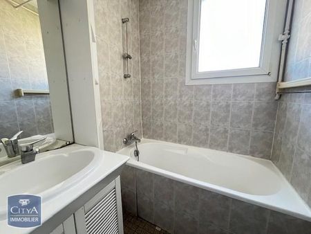 Location Appartement 3 pièces 50m² BOURGES 18000 - Photo 4