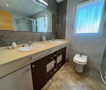 Luxury 4 room Detached House for rent in Calpe, Valencia - Photo 5