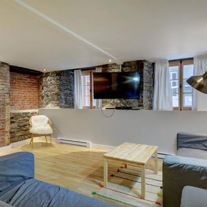 Loft entièrement meublé à louer Vieux-Québec juillet 2026 - Photo 2