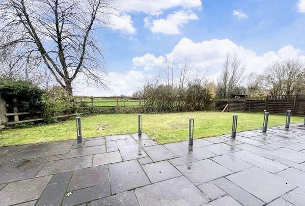 The Green, Hessett, IP30 - Photo 1