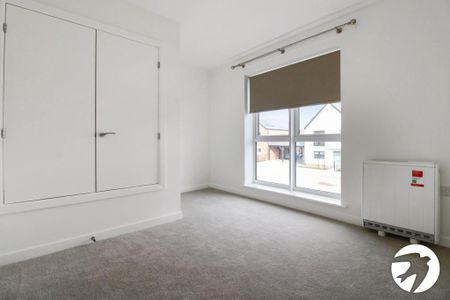 2 bedroom coach house to rent - Photo 2