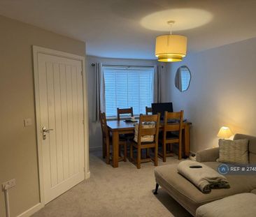 3 bedroom semi-detached house to rent - Photo 4