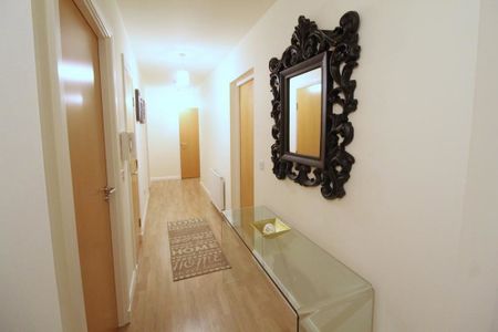 Queens Crescent, Top Floor, AB15 - Photo 3