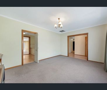 The Perfect Family Home with a Spacious Yard! - Photo 2