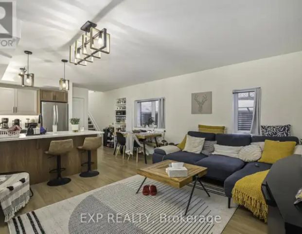B - 527 BROADHEAD AVENUE | B - 527 BROADHEAD AVENUE, Ottawa - Photo 1