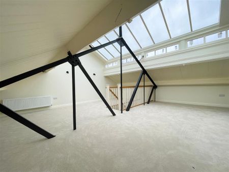 5 bedroom apartment to rent - Photo 2