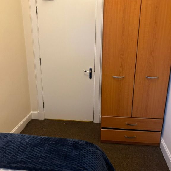 3 bedroom apartment to rent - Photo 1