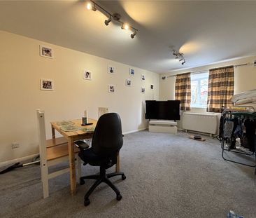 Ascot Court, Aldershot, Hampshire, GU11 - Photo 1