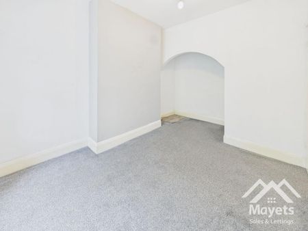 2 bedroom semi-detached house to rent - Photo 2