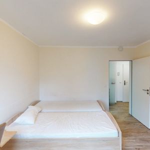 Möbliertes Zimmer in Männer-WG zentraler Lage für Studenten und Azubis - Photo 2