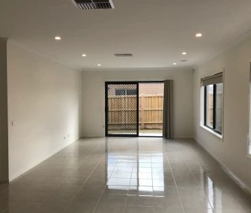 “SPACIOUS 4 BEDROOM FAMILY HOME WITH MODERN COMFORTS” - Photo 2