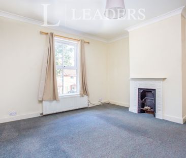 2 bedroom house to rent Connaught Road, Brookwood, Woking, GU24 - Photo 2