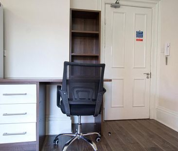 Studio to rent - Photo 4