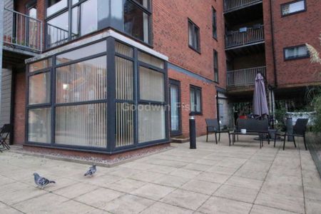 Chapletown Street, Manchester - Photo 5