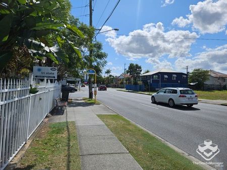 2-Bedroom Unit for Rent - 100 Wellington Rd, East Brisbane QLD 4169 - Photo 2