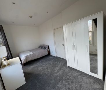 3 Bed Flat, Brixton Road, SW9 - Photo 5