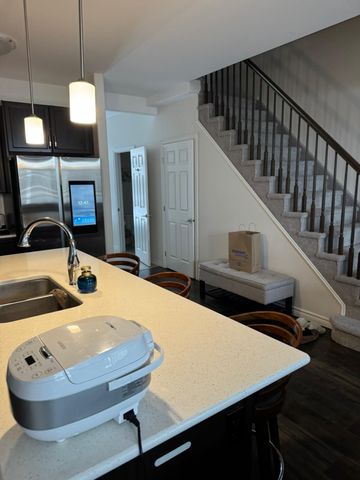 For Lease - 33 Nipigon Street, Belleville, Ontario - Photo 5